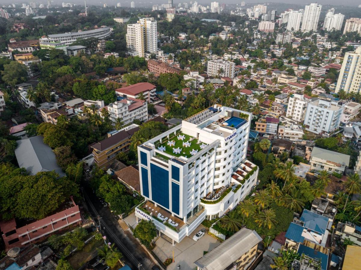 Vivanta تريفِندرم المظهر الخارجي الصورة Aerial view of the hotel